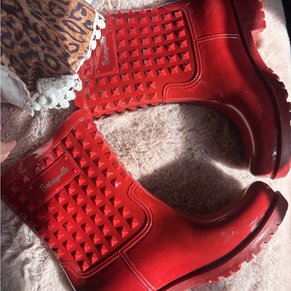 Valentino style Betsey Johnson Red Studded Rain Boots women’s size 10 luxury
